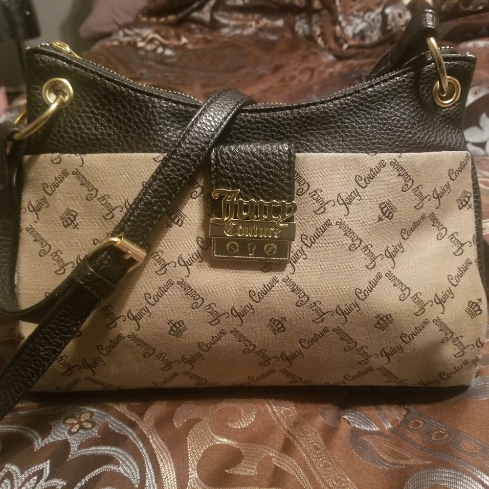 Small Juicy Crossbody